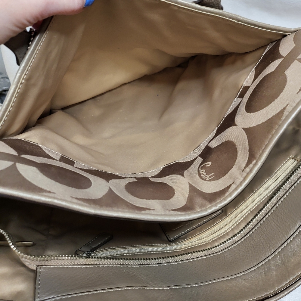 Coach Tote - Picture 6 of 6